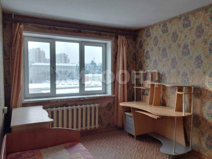 Комната Институтская улица, д.30/4