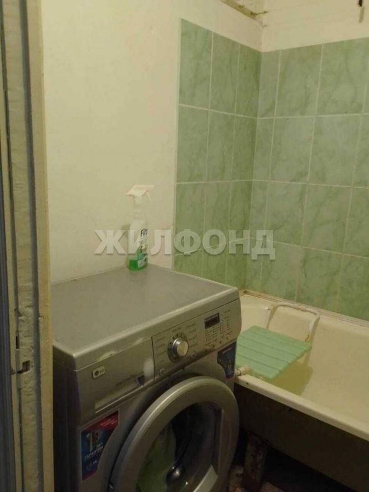 Комната Институтская улица, д.30/4