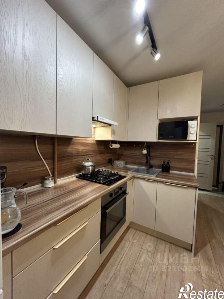 3-комн квартира улица Демьяна Бедного, 68/2,  д. 68/2