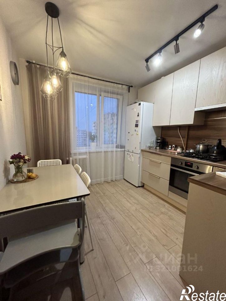 3-комн квартира улица Демьяна Бедного, 68/2,  д. 68/2