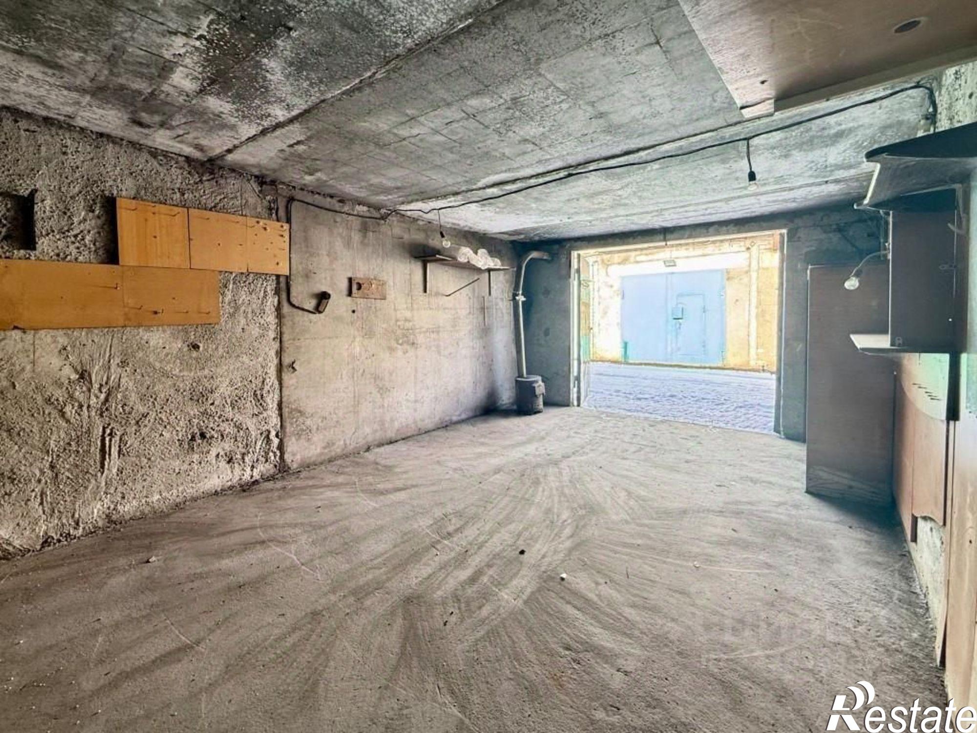 Купить гараж, место в паркинге за 1 180 340 рублей на улица Мухина, 106