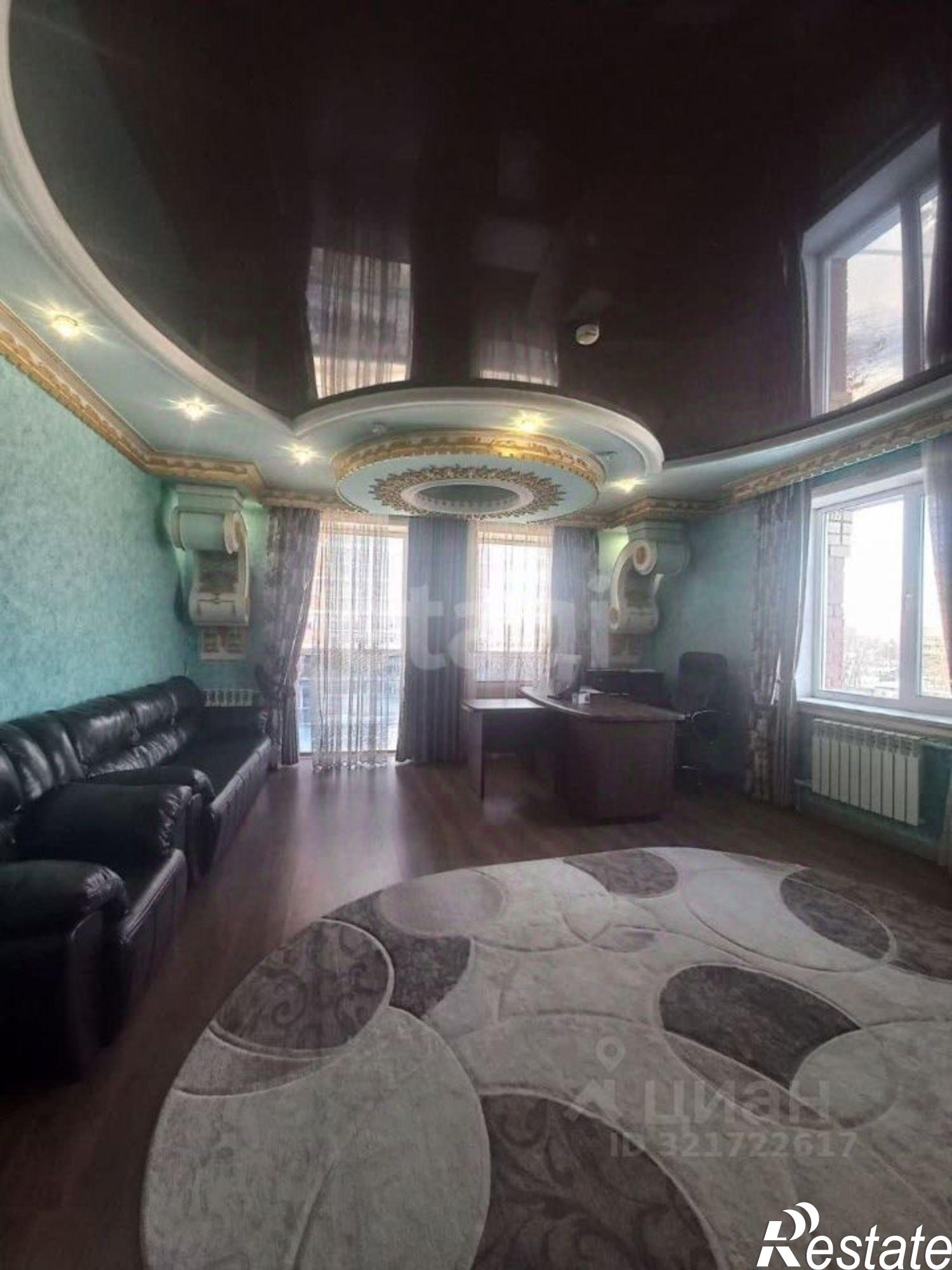 Сдать квартиру за 150 000 рублей на улица Островского, 117