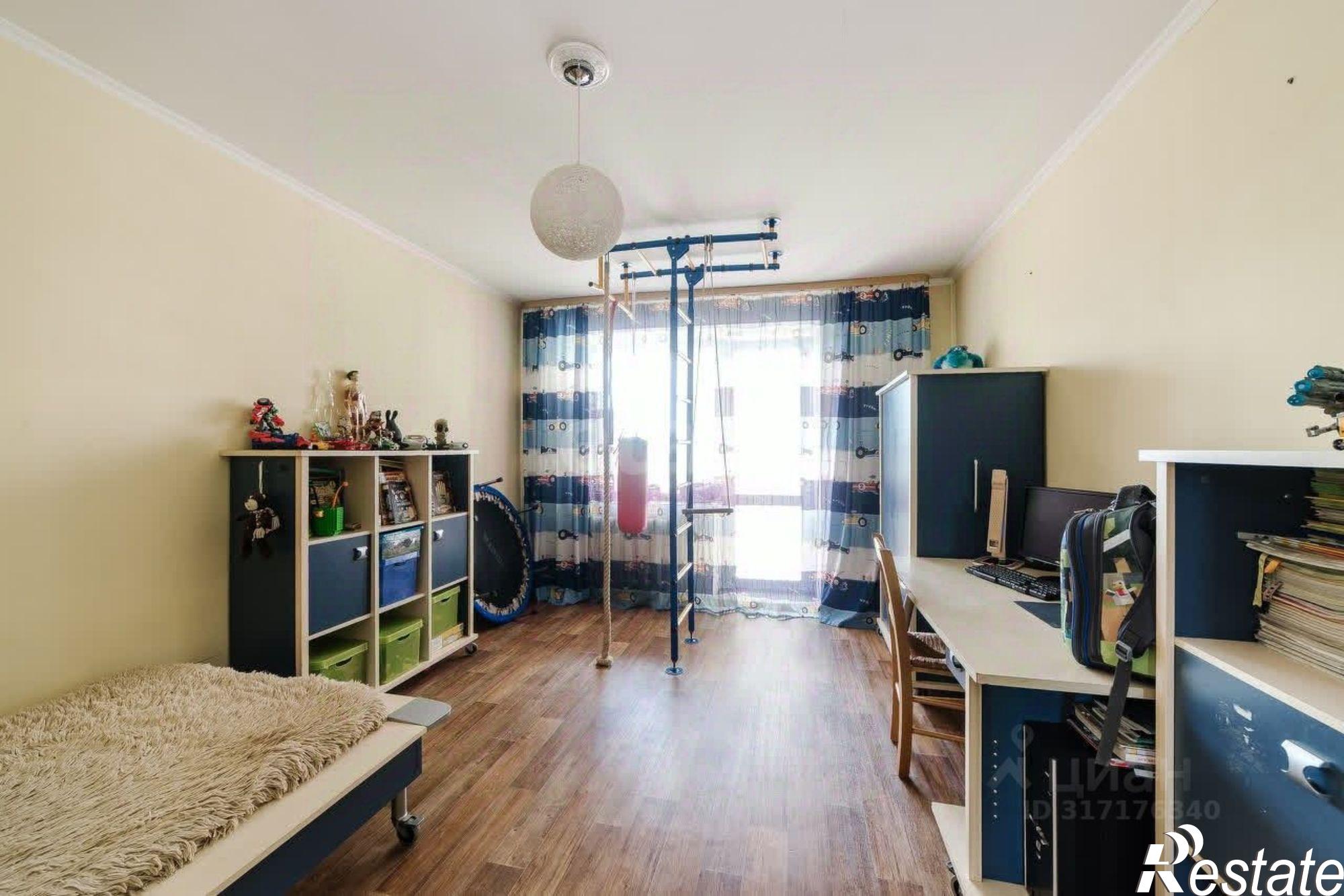 Купить квартиру за 13 000 000 рублей на Амурская улица, 236