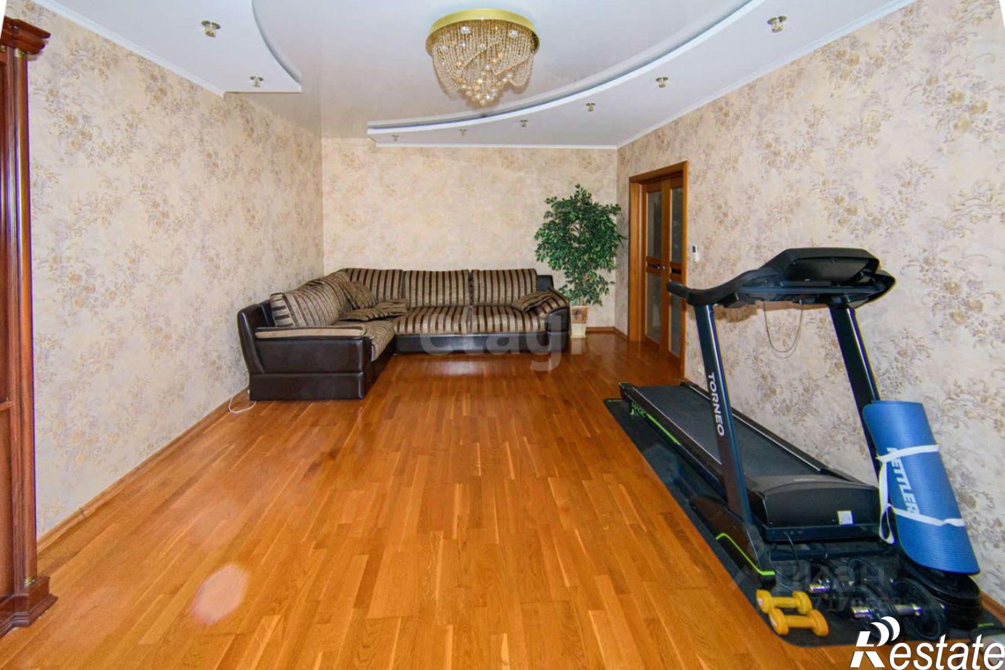 Купить квартиру за 13 500 000 рублей на улица Ломоносова, 223