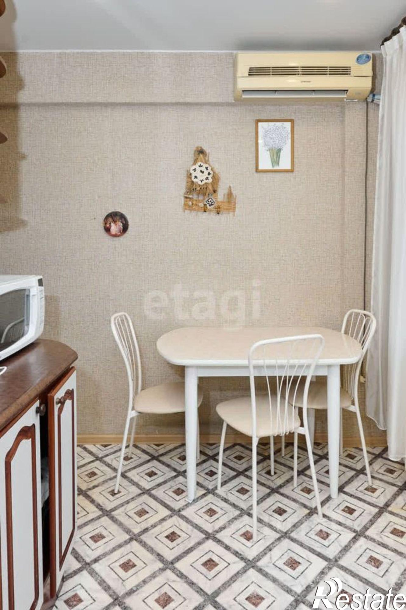 Купить квартиру за 6 300 000 рублей на Мясокомбинат посёлок, Л2