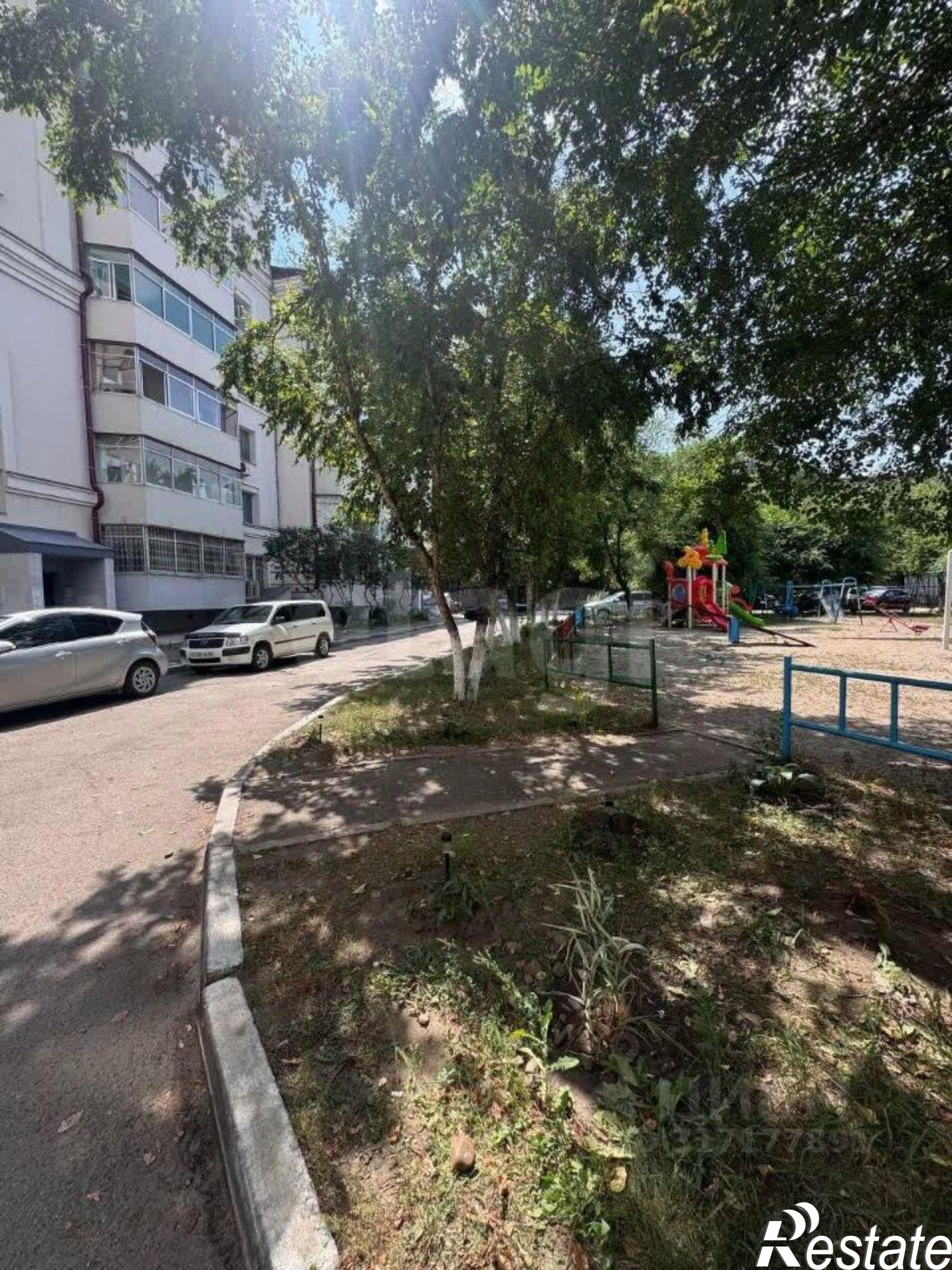 Купить квартиру за 11 000 000 рублей на Пионерская улица, 64