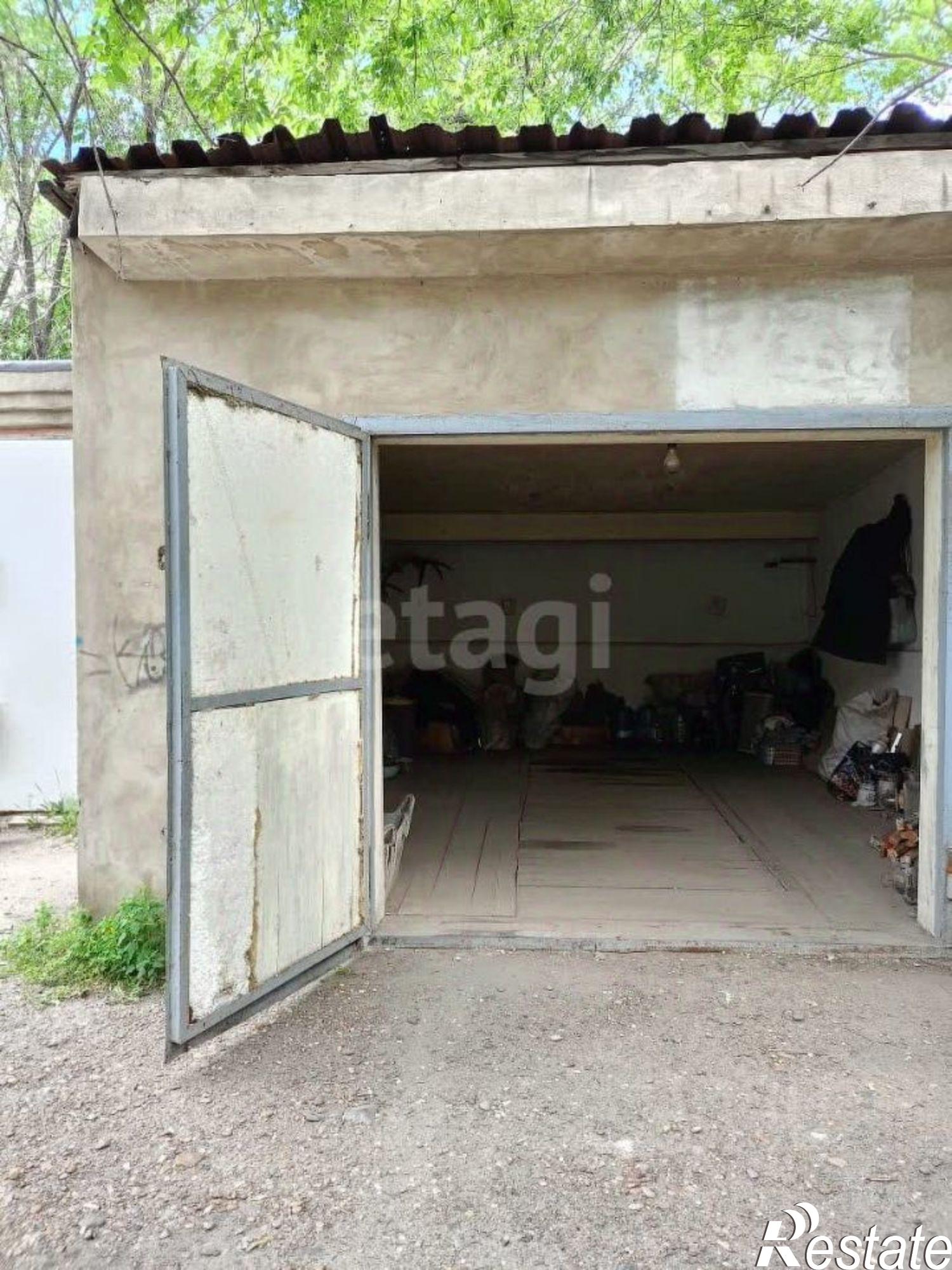 Купить гараж, место в паркинге за 2 000 030 рублей на улица Калинина, 133