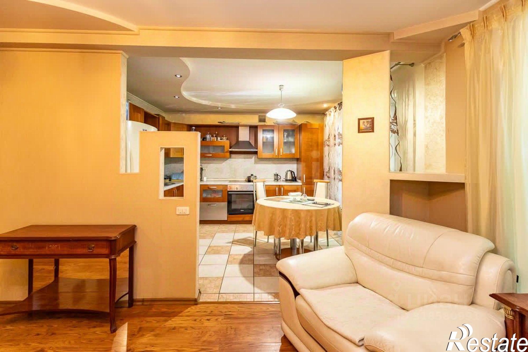 Купить квартиру за 13 500 000 рублей на Комсомольская улица, 16