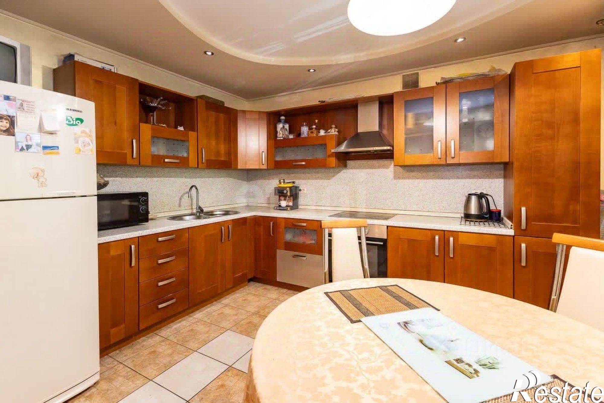 Купить квартиру за 13 500 000 рублей на Комсомольская улица, 16