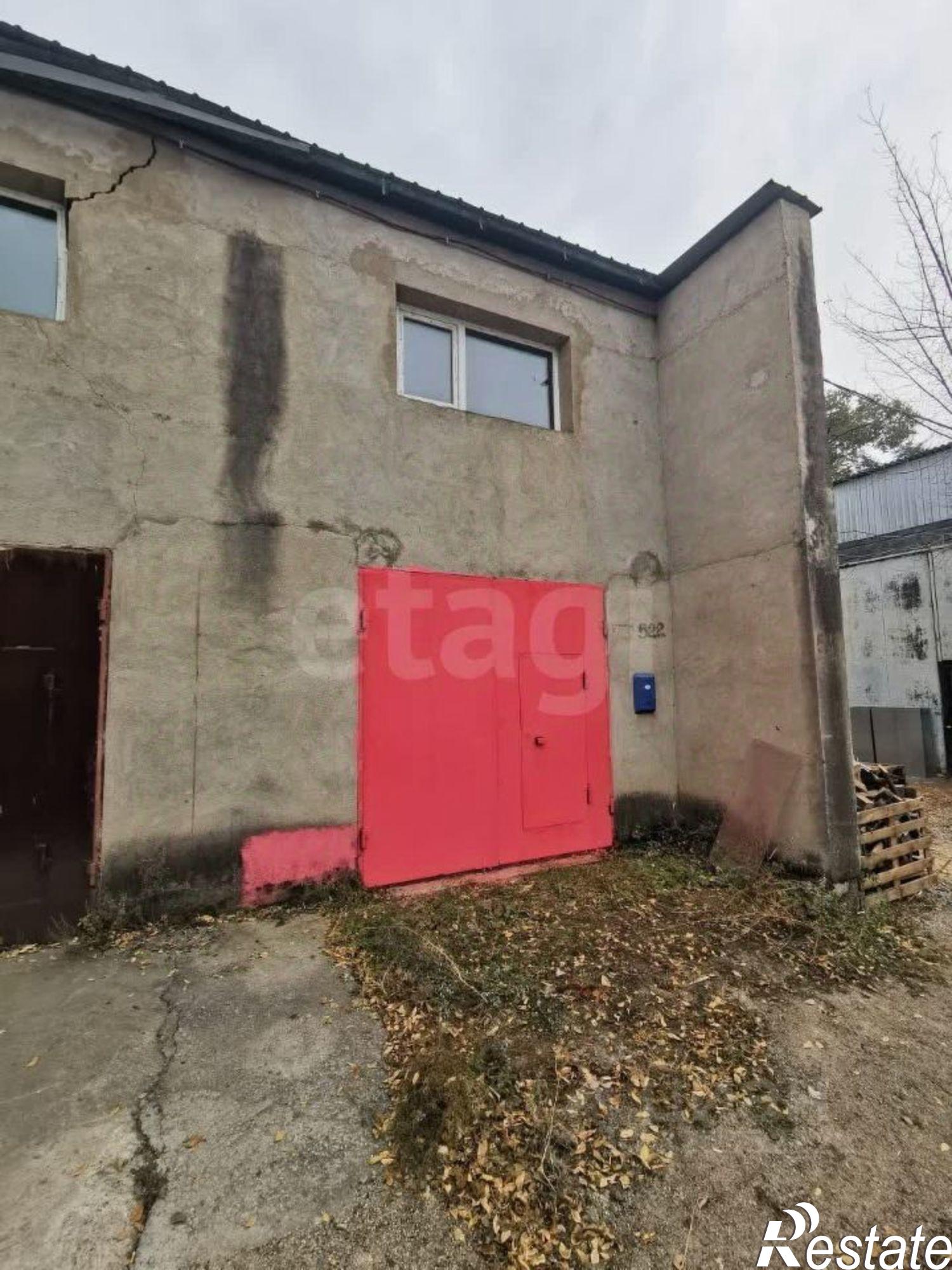 Купить гараж, место в паркинге за 3 750 000 рублей на Трудовая улица, 62