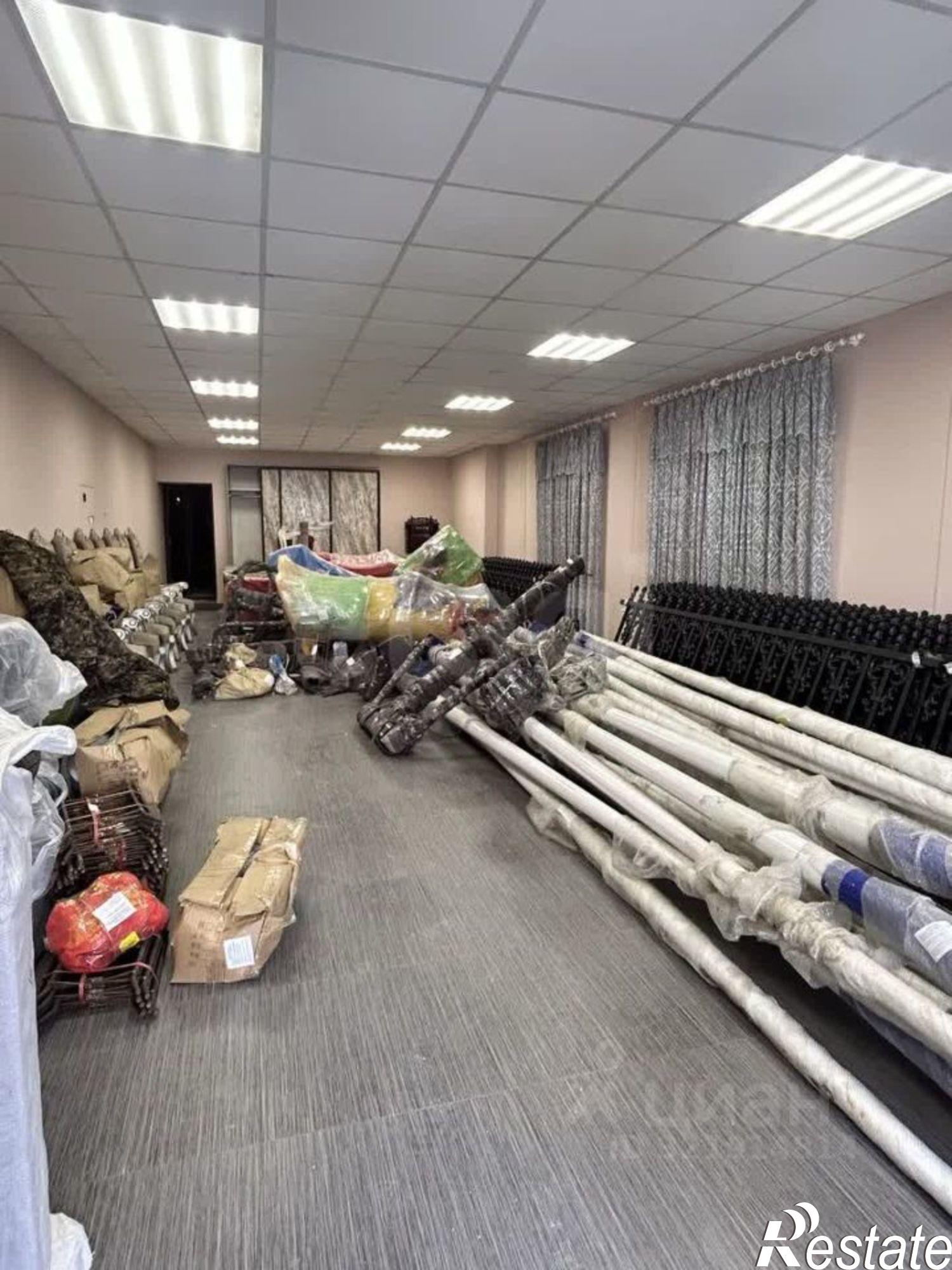 Купить складское помещение за 47 947 400 рублей на Текстильная улица, 55