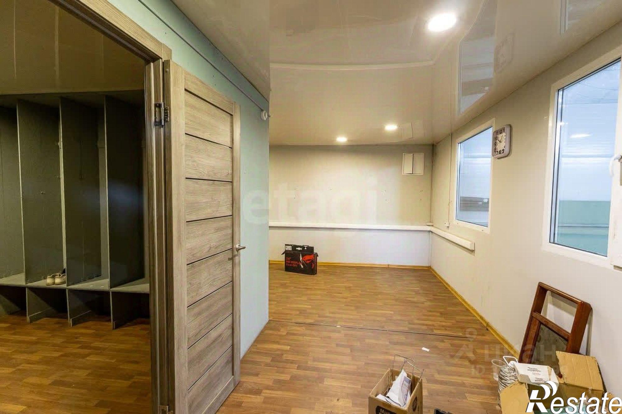 Купить складское помещение за 774 494 000 рублей на Набережная улица, 32Б