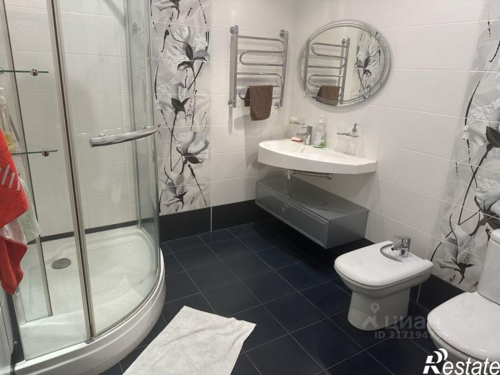 3-комн квартира улица Кантемирова, 23,  д. 23