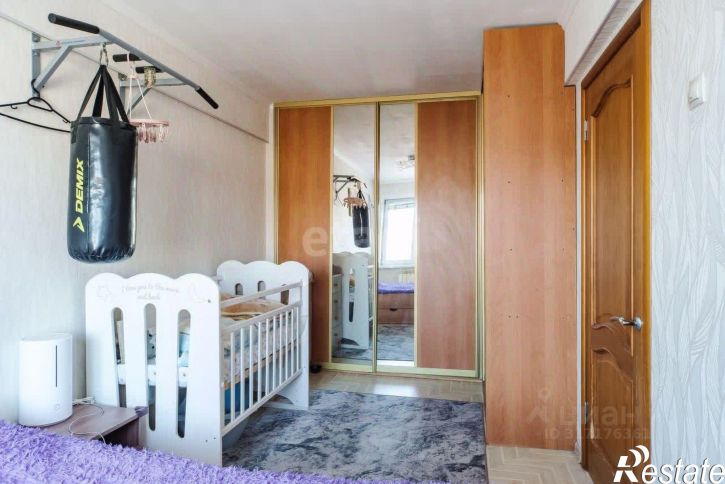 2-комн квартира улица 50 лет Октября, 202,  д. 202