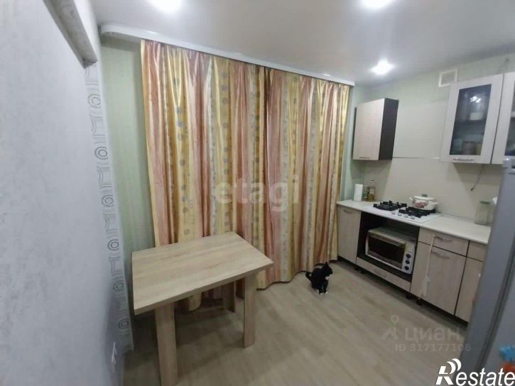 2-комн квартира улица Кантемирова, 1,  д. 1