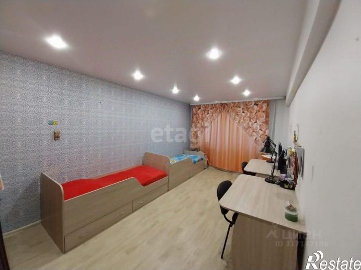 2-комн квартира улица Кантемирова, 1,  д. 1