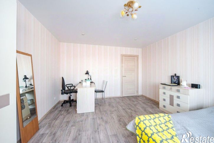 2-комн квартира улица Строителей, 70,  д. 70