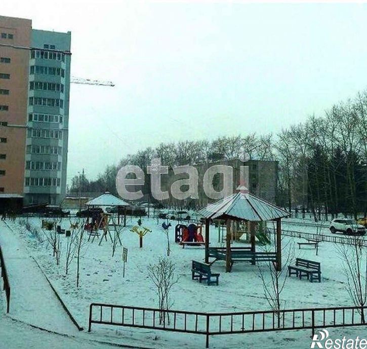 3-комн квартира улица Строителей, 68,  д. 68