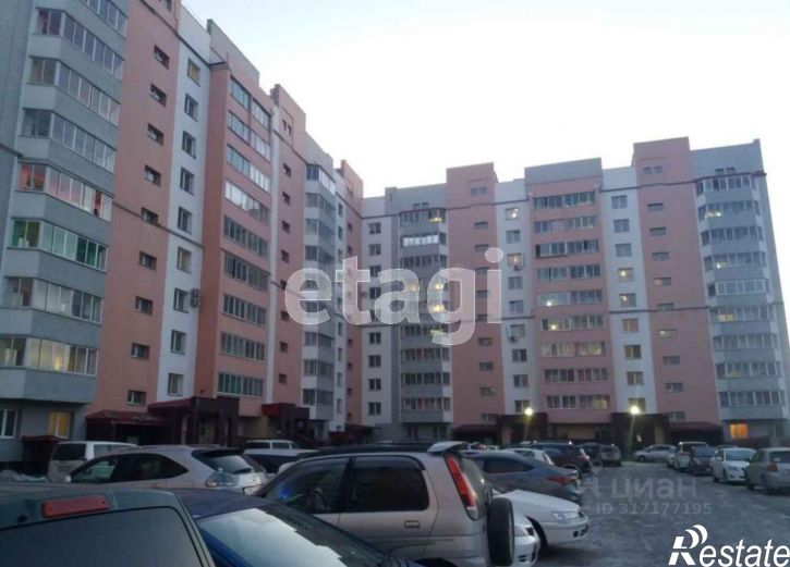 3-комн квартира улица Строителей, 68,  д. 68