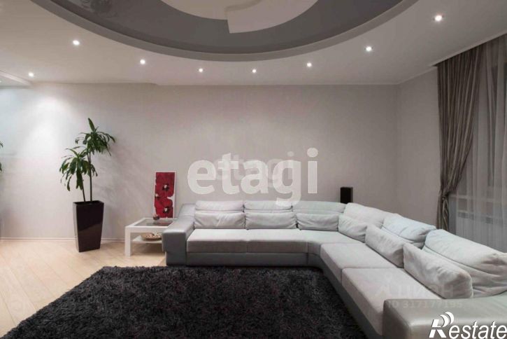 3-комн квартира улица Строителей, 68,  д. 68