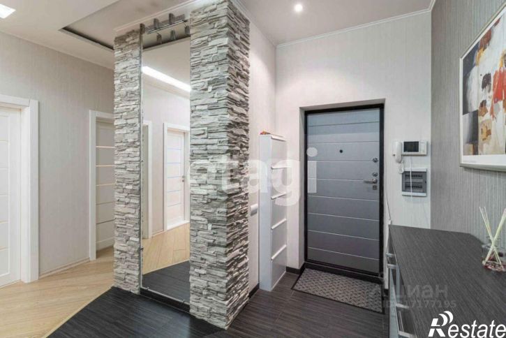 3-комн квартира улица Строителей, 68,  д. 68