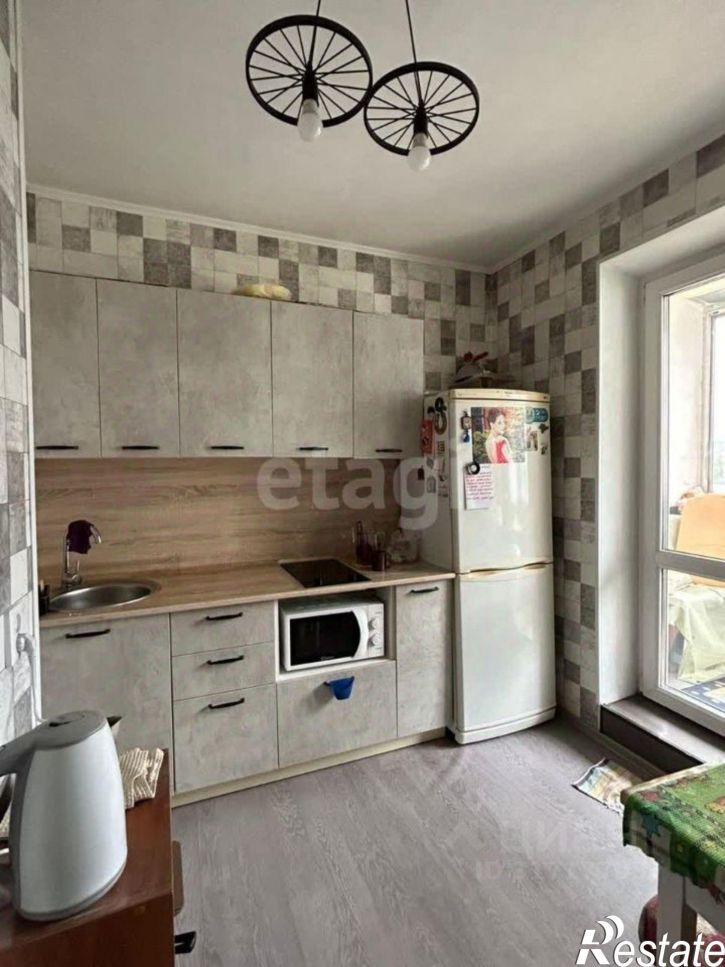 2-комн квартира улица Василенко, 16,  д. 16