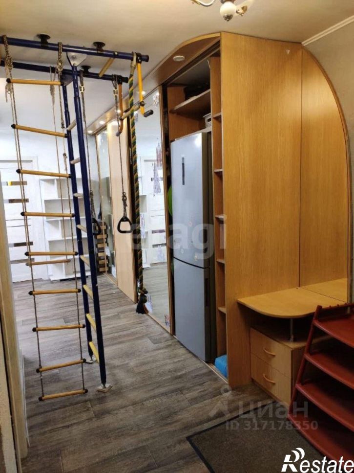 4-комн квартира улица Горького, 194,  д. 194