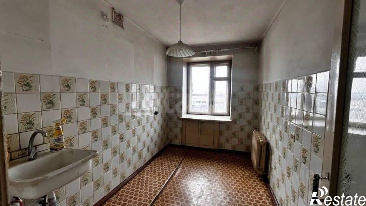 2-комн квартира улица 50 лет Октября, 154,  д. 154