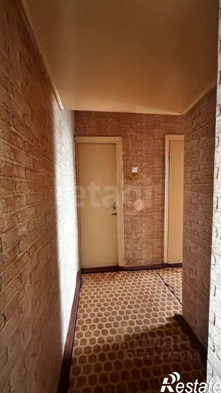 2-комн квартира улица 50 лет Октября, 154,  д. 154