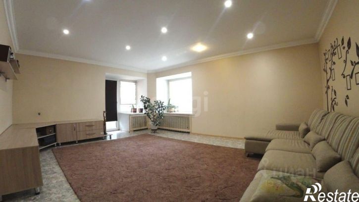 4-комн квартира улица Калинина, 108,  д. 108