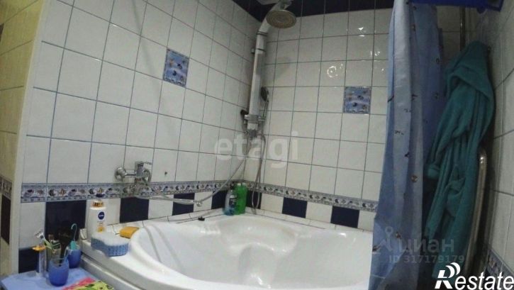 4-комн квартира улица Калинина, 108,  д. 108