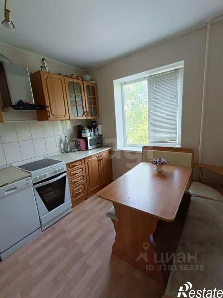 4-комн квартира Студенческая улица, 28,  д. 28