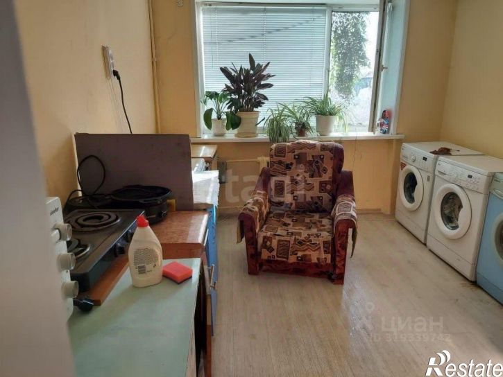 Комната улица 50 лет Октября, 210/2,  д. 210/2