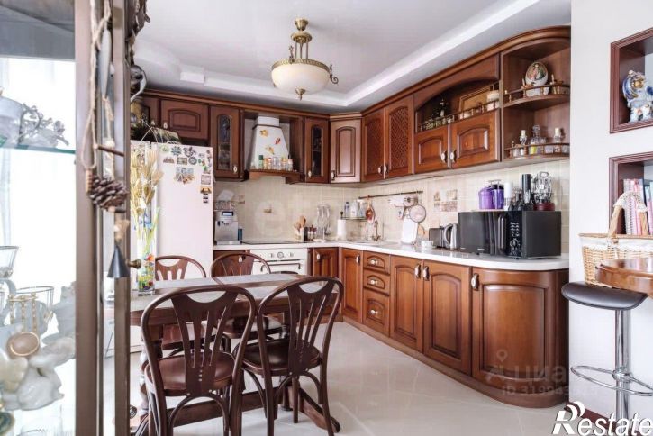 3-комн квартира улица Горького, 172/1,  д. 172/1