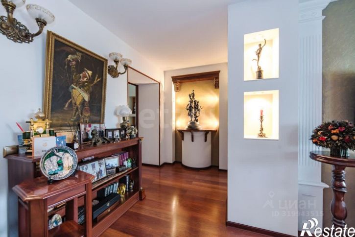 3-комн квартира улица Горького, 172/1,  д. 172/1