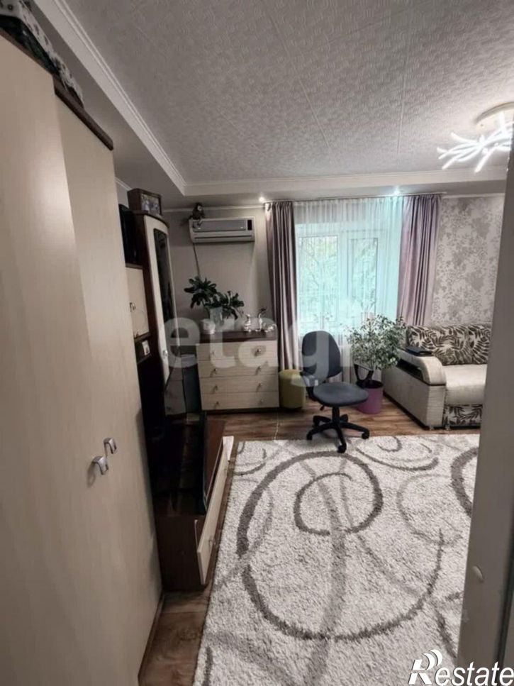 1-комн квартира улица 50 лет Октября, 210,  д. 210