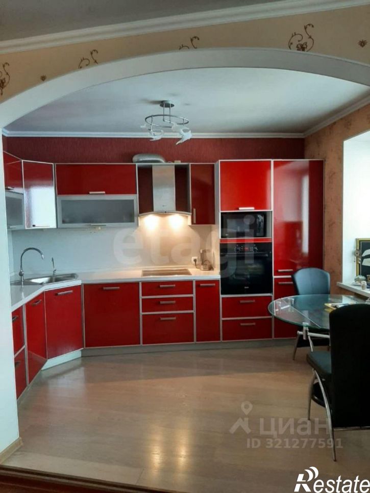 2-комн квартира улица Горького, 172/1,  д. 172/1