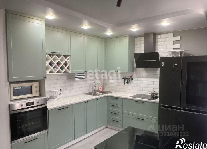 4-комн квартира улица Калинина, 142/6,  д. 142/6