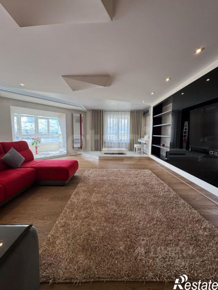 5-комн квартира Политехническая улица, 1,  д. 1