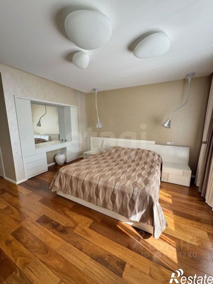 5-комн квартира Политехническая улица, 1,  д. 1