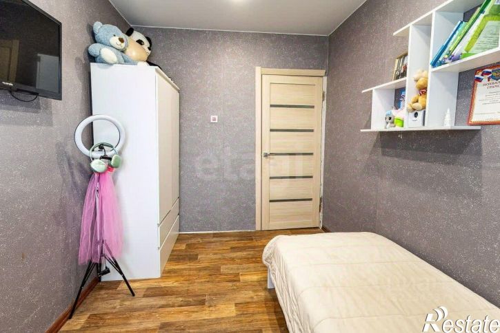 4-комн квартира ул Институтская, 13/5,  д. 13/5