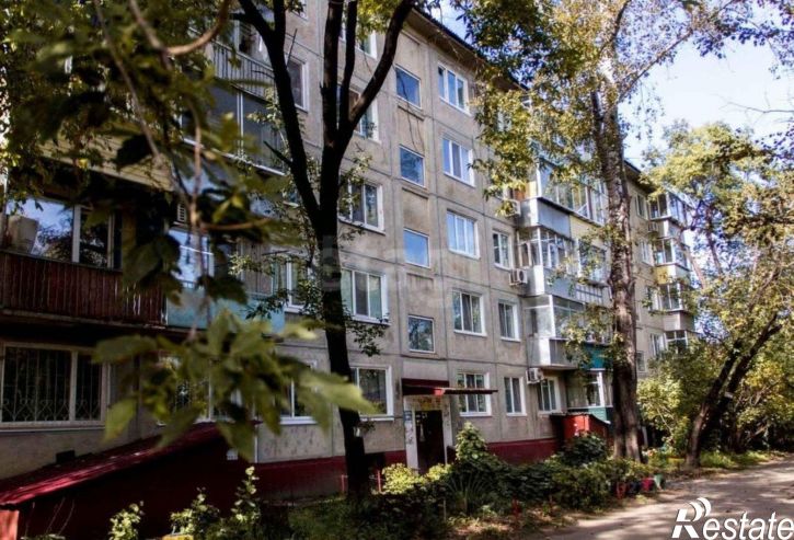 3-комн квартира улица Кантемирова, 3,  д. 3