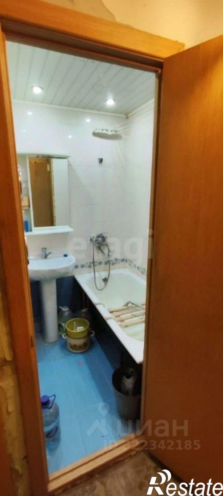 3-комн квартира улица Кантемирова, 3,  д. 3