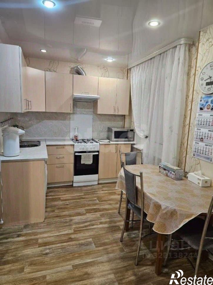 2-комн квартира Кузнечная улица, 15,  д. 15