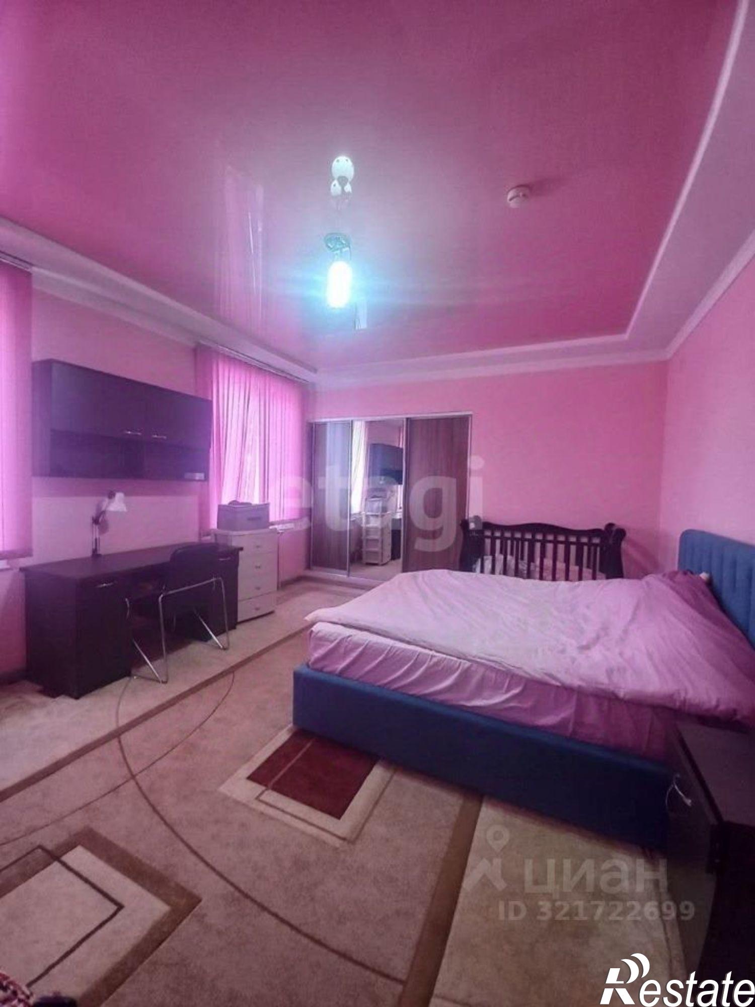 Сдать квартиру за 150 000 рублей на улица Островского, 117