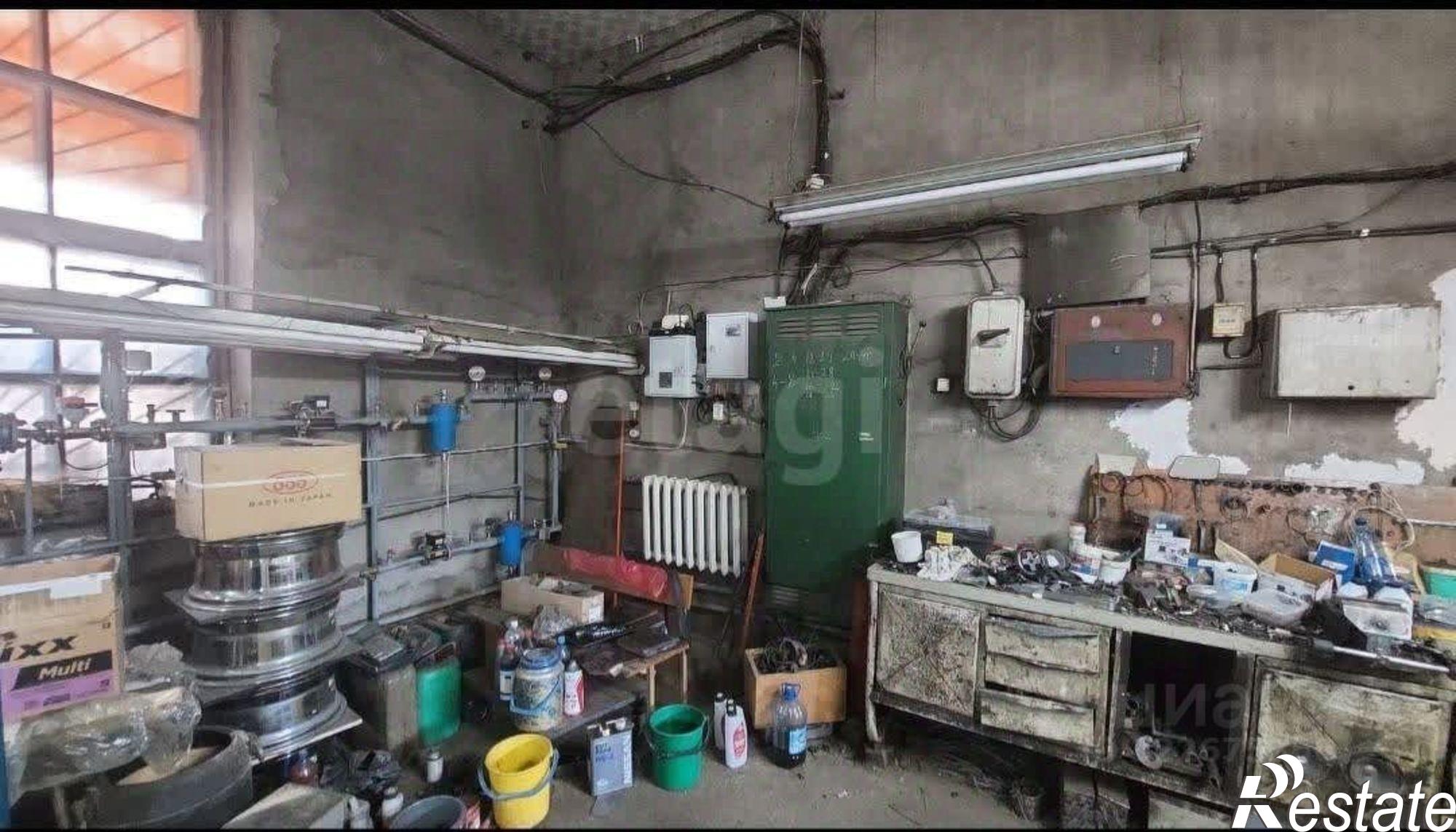 Купить гараж, место в паркинге за 12 000 100 рублей на Батарейная улица, 26/4