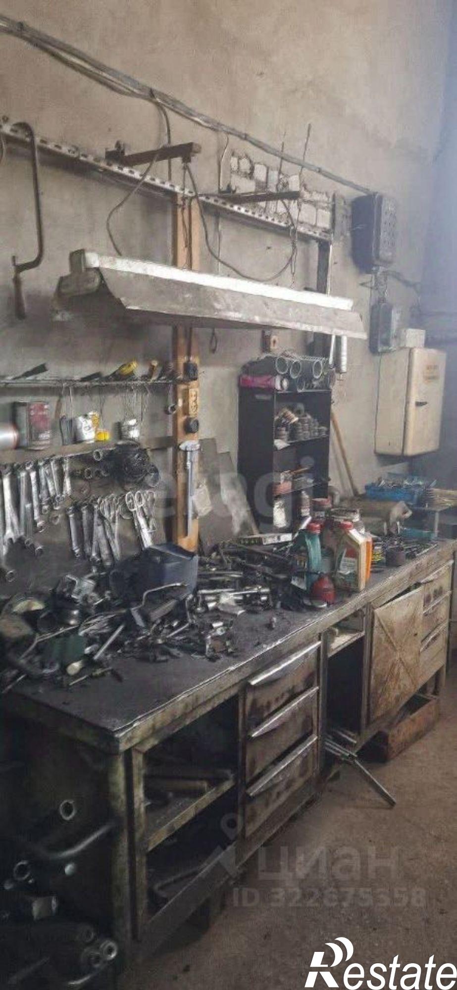 Купить гараж, место в паркинге за 12 000 100 рублей на Батарейная улица, 26/4