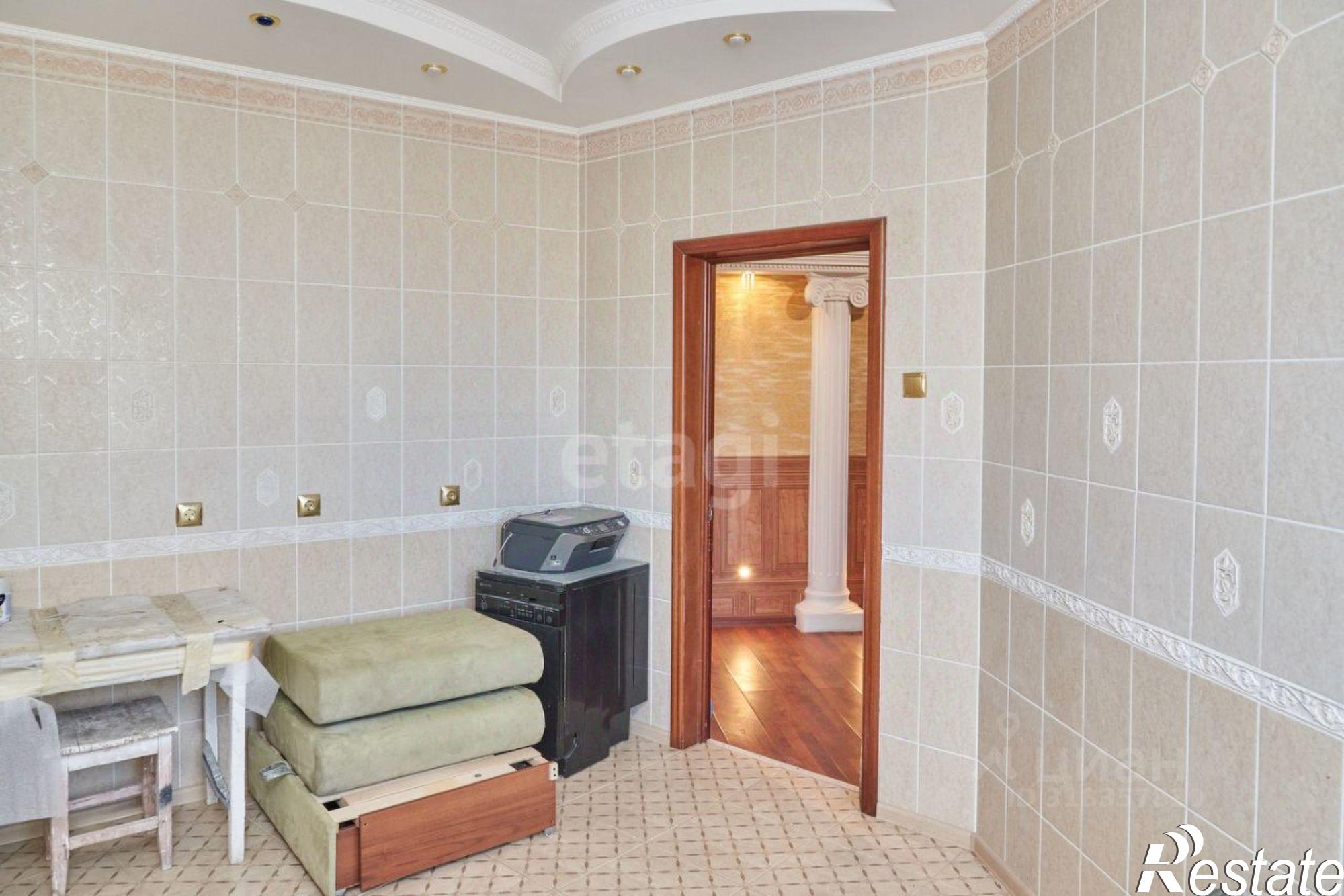 Купить квартиру за 15 000 000 рублей на Театральная улица, 1