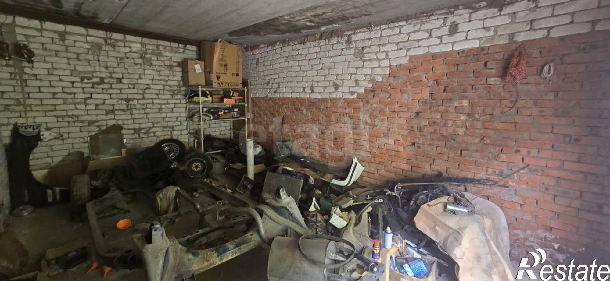 Купить гараж, место в паркинге за 593 433 рублей