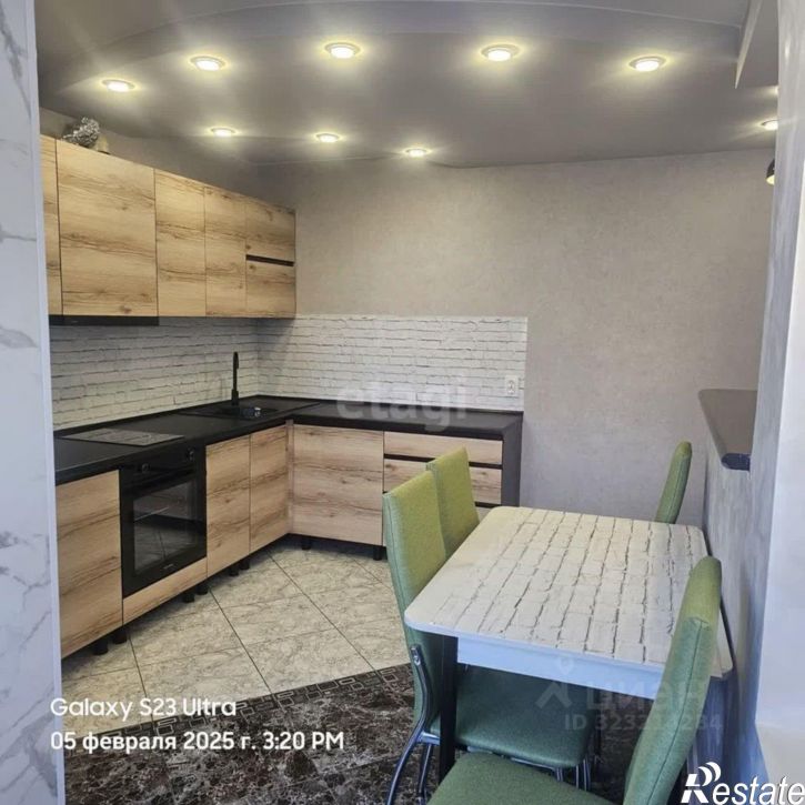 2-комн квартира Студенческая улица, 21,  д. 21